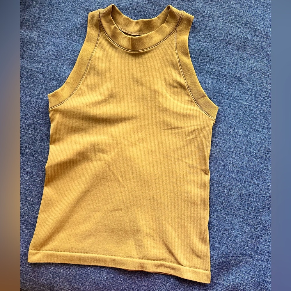 Athleta Renew Seamless Racerback Tank. Great condition. Size small